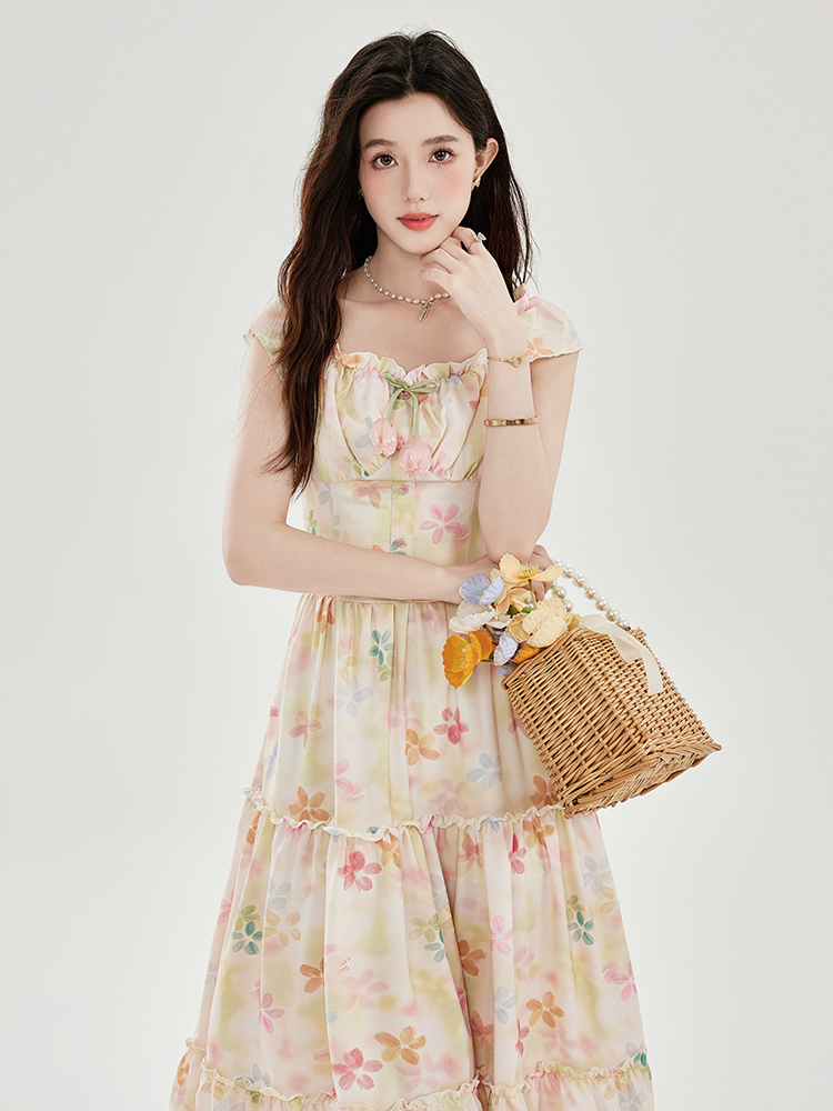 French Square Neck Floral Midi Dress with Cap Sleeves and Waist-Cinching Fit - Image 2