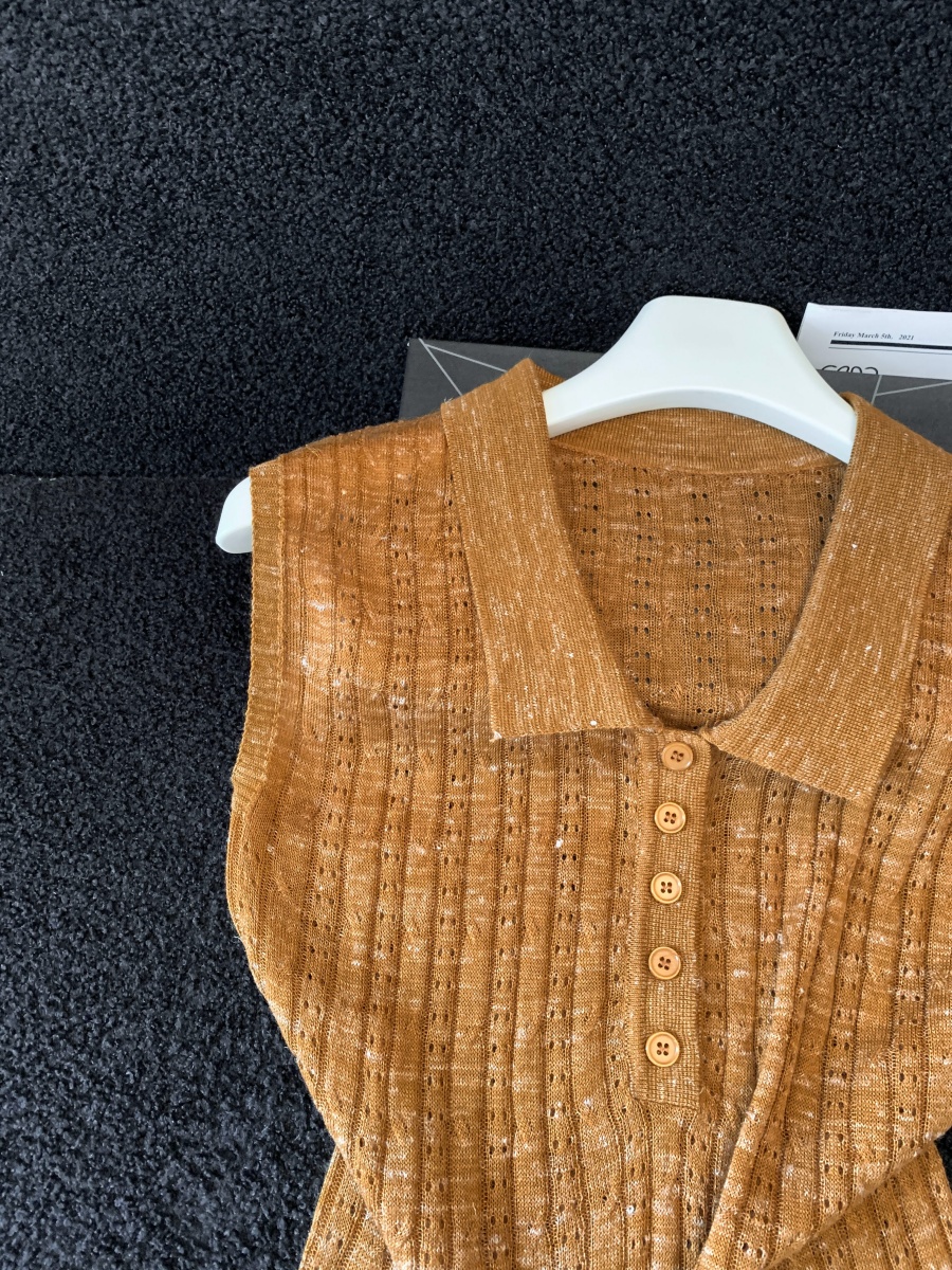 Korean Retro Collar Hollow Knit Vest for Women 2026 Summer Slimming Thin Top - Image 4