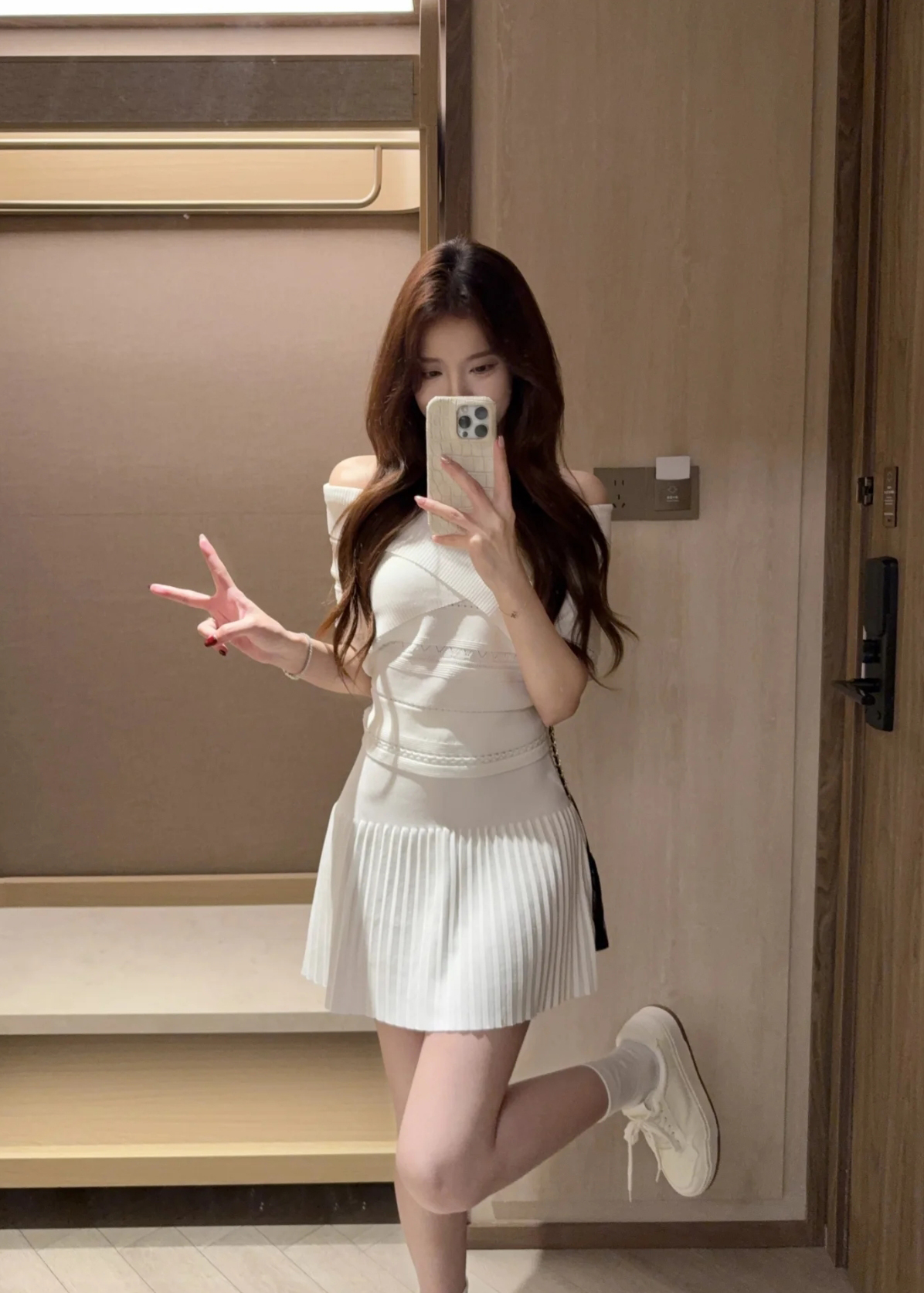 Women's Summer White Knit Two-Piece Set Off-Shoulder Top and Pleated Skirt - Image 3