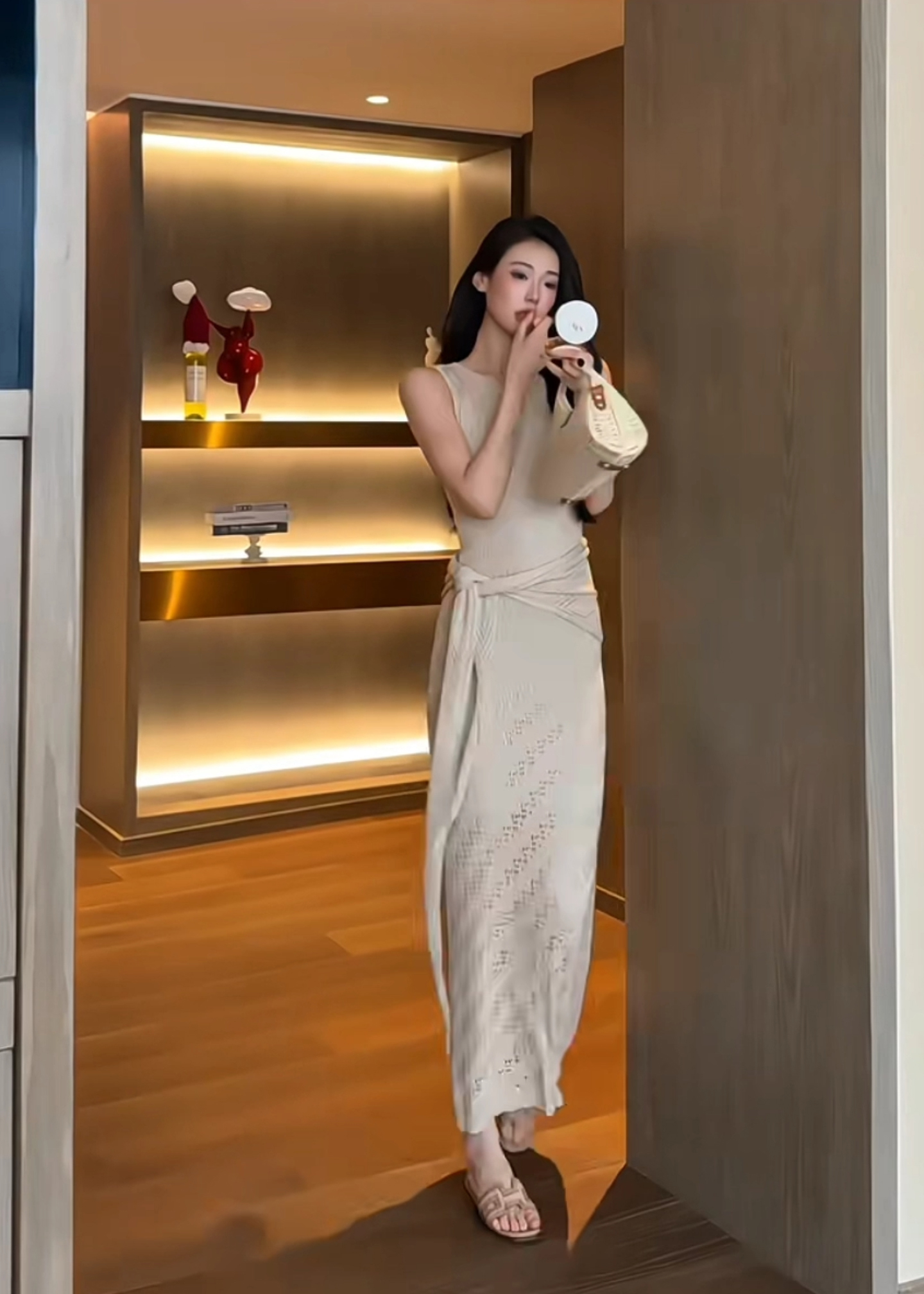 Summer Crew Neck Sleeveless Open Knit Dress with Waist and Shawl - Image 4